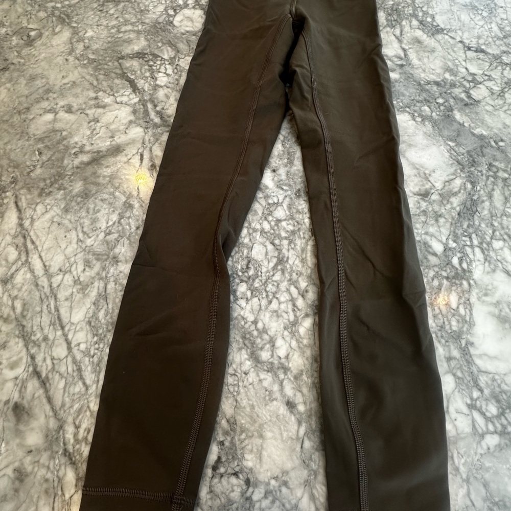 Stylish light green Lululemon Leggings